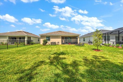 House in Alva, Florida 4 bedrooms, 188.78 sq.m. № 1363132 - photo 25