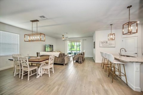 House in Alva, Florida 4 bedrooms, 188.78 sq.m. № 1363132 - photo 3