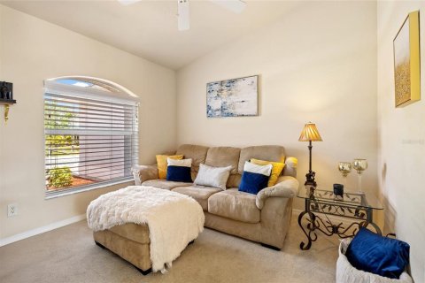 House in Port Charlotte, Florida 3 bedrooms, 189.06 sq.m. № 1629443 - photo 17
