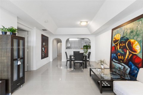 Condominio en alquiler en Doral, Florida, 3 dormitorios, 158.86 m2 № 1967143 - foto 13