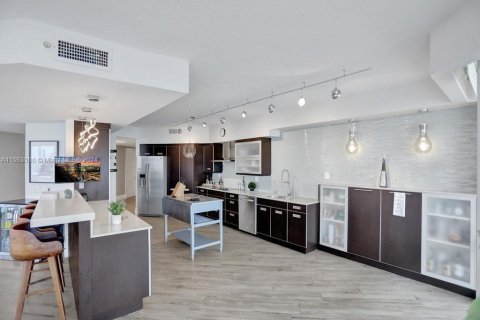 Купить кондоминиум в Авентура, Флорида 4 спальни, 379.04м2, № 1957781 - фото 13