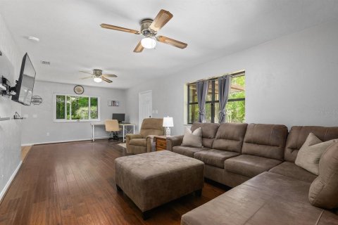 House in High Springs, Florida 2 bedrooms, 107.02 sq.m. № 1644286 - photo 6