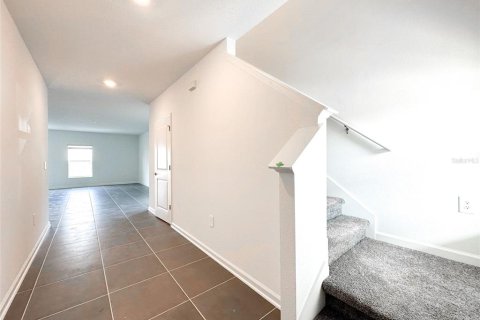 Casa en alquiler en Leesburg, Florida, 5 dormitorios, 205.31 m2 № 1882844 - foto 3
