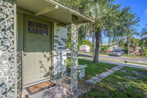 Casa en venta en Zephyrhills, Florida, 2 dormitorios, 95.69 m2 № 1787758 - foto 20