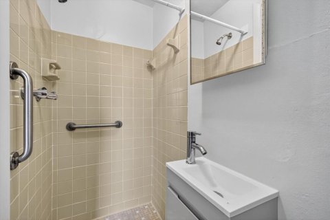 Casa en alquiler en New Port Richey, Florida, 2 dormitorios, 78.04 m2 № 1901146 - foto 28