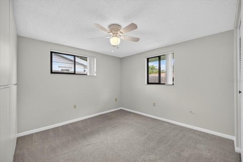 House in New Port Richey, Florida 2 bedrooms, 78.04 sq.m. № 1901146 - photo 20