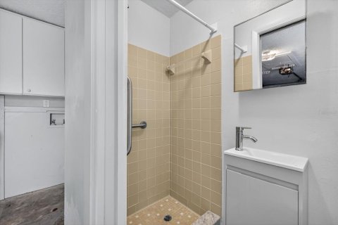 Casa en alquiler en New Port Richey, Florida, 2 dormitorios, 78.04 m2 № 1901146 - foto 27