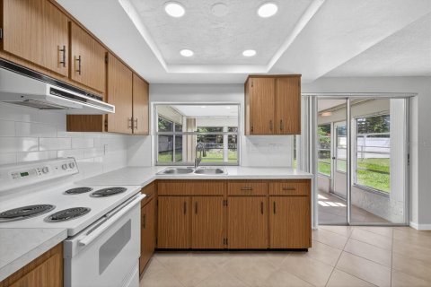 Casa en alquiler en New Port Richey, Florida, 2 dormitorios, 78.04 m2 № 1901146 - foto 14