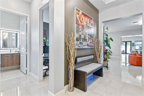 Casa en venta en Miramar, Florida, 4 dormitorios, 211.26 m2 № 1999661 - foto 5