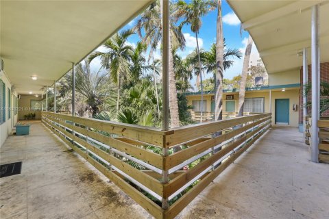 Immobilier commercial à vendre à Miami Beach, Floride № 1959527 - photo 6