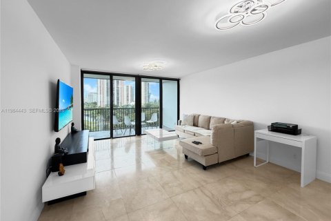 Снять в аренду кондоминиум в Авентура, Флорида 1 спальня, 68.84м2, № 2050825 - фото 8