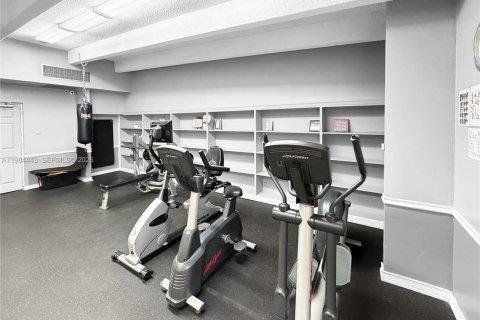 Снять в аренду кондоминиум в Авентура, Флорида 1 спальня, 68.84м2, № 2050825 - фото 24