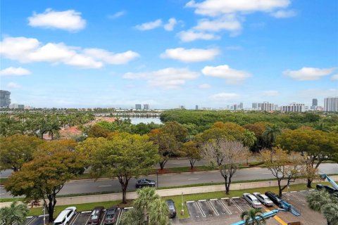 Снять в аренду кондоминиум в Авентура, Флорида 1 спальня, 68.84м2, № 2050825 - фото 21