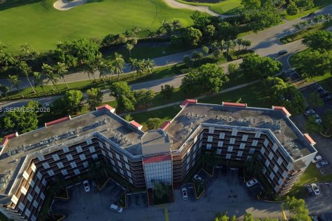 Снять в аренду кондоминиум в Авентура, Флорида 1 спальня, 68.84м2, № 2050825 - фото 2