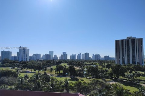 Снять в аренду кондоминиум в Авентура, Флорида 1 спальня, 68.84м2, № 2050825 - фото 4