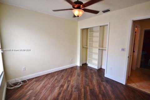 Casa en alquiler en Loxahatchee Groves, Florida, 3 dormitorios, 181.25 m2 № 1920618 - foto 20