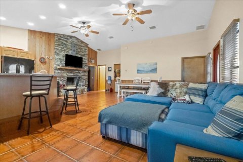 Casa en venta en Moore Haven, Florida, 3 dormitorios, 211.35 m2 № 2244857 - foto 6