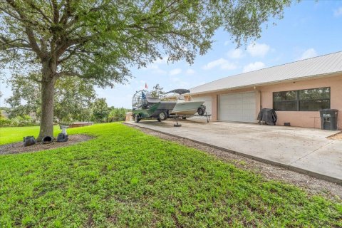 Casa en venta en Moore Haven, Florida, 3 dormitorios, 211.35 m2 № 2244857 - foto 3
