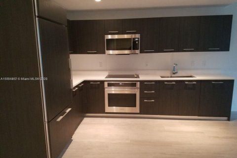 Condominio en venta en Miami, Florida, 1 dormitorio, 50.26 m2 № 2022365 - foto 4
