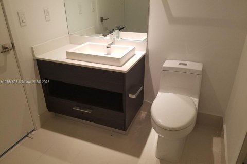 Condominio en venta en Miami, Florida, 1 dormitorio, 50.26 m2 № 2022365 - foto 10