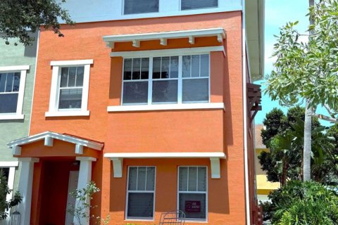 Touwnhouse à West Palm Beach, Floride 4 chambres, 205.78 m2 № 2254497