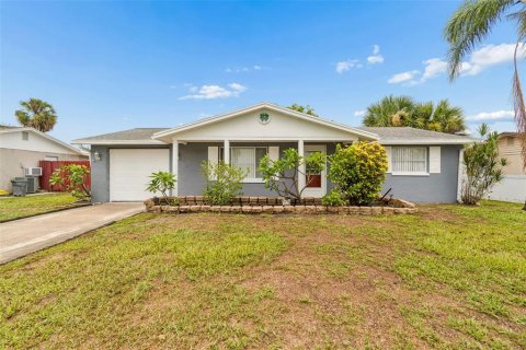 Casa en venta en Holiday, Florida, 2 dormitorios, 113.71 m2 № 2204266 - foto 4