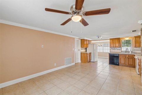 Casa en venta en Holiday, Florida, 2 dormitorios, 113.71 m2 № 2204266 - foto 11
