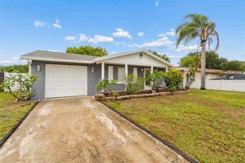 Casa en venta en Holiday, Florida, 2 dormitorios, 113.71 m2 № 2204266 - foto 3