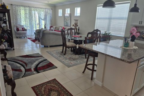 House in Port St. Lucie, Florida 2 bedrooms, 146.69 sq.m. № 2187864 - photo 4