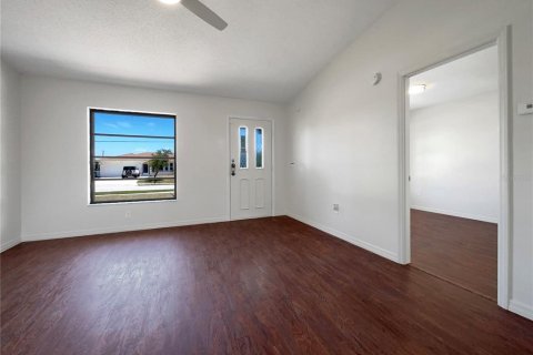 Villa ou maison à vendre à Englewood, Floride: 2 chambres, 90.86 m2 № 1647650 - photo 9