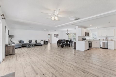 Casa en venta en Sarasota, Florida, 3 dormitorios, 172.98 m2 № 1720497 - foto 12