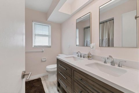 Casa en venta en Sarasota, Florida, 3 dormitorios, 172.98 m2 № 1720497 - foto 24