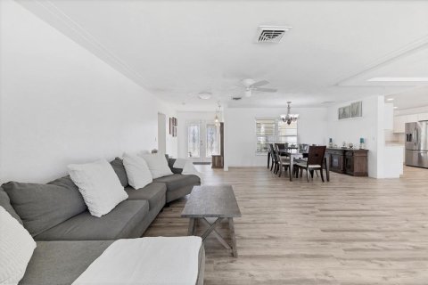 Casa en venta en Sarasota, Florida, 3 dormitorios, 172.98 m2 № 1720497 - foto 8