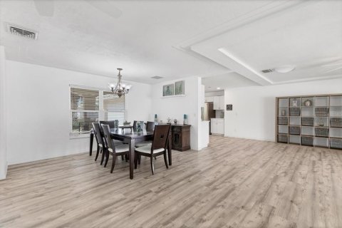 Casa en venta en Sarasota, Florida, 3 dormitorios, 172.98 m2 № 1720497 - foto 16