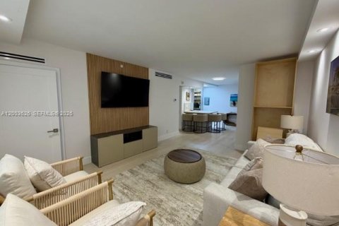 Copropriété à louer à Hollywood, Floride: 2 chambres, 77.57 m2 № 2069093 - photo 4