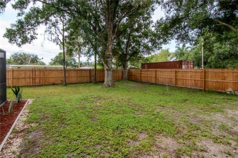 House in Ruskin, Florida 3 bedrooms, 132.66 sq.m. № 1901917 - photo 4