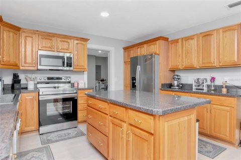 House in Ruskin, Florida 3 bedrooms, 132.66 sq.m. № 1901917 - photo 3