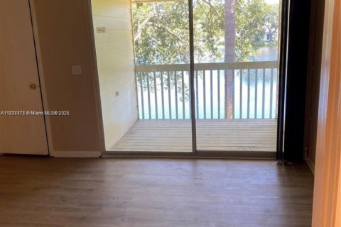 Adosado en venta en North Lauderdale, Florida, 2 dormitorios, 109.35 m2 № 1790736 - foto 12