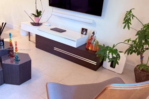 Купить таунхаус в Дорал, Флорида 1 комната, 149.02м2, № 1971699 - фото 6