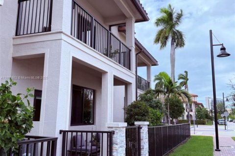 Купить таунхаус в Дорал, Флорида 1 комната, 149.02м2, № 1971699 - фото 13