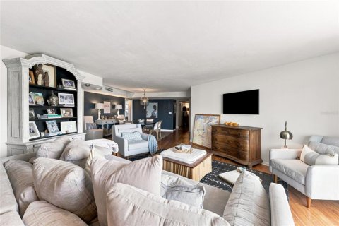 Copropriété à vendre à Tampa, Floride: 2 chambres, 144.93 m2 № 2291138 - photo 9
