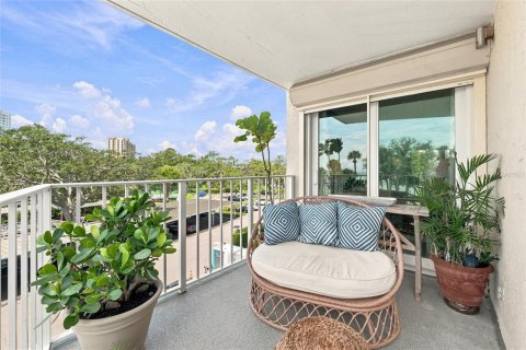 Copropriété à vendre à Tampa, Floride: 2 chambres, 144.93 m2 № 2291138 - photo 27