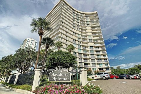 Condo à Tampa, Floride, 2 chambres  № 2291138