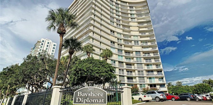 Condo à Tampa, Floride, 2 chambres  № 2291138