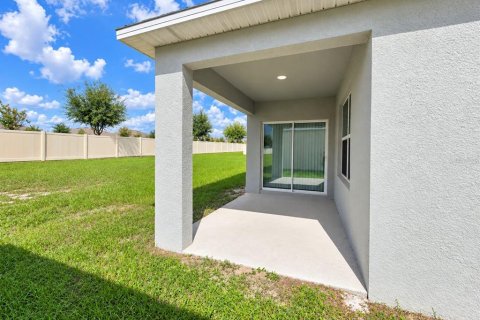 House in Lake Alfred, Florida 3 bedrooms, 157 sq.m. № 2395871 - photo 4