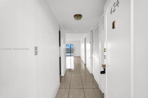 Copropriété à vendre à Miami, Floride: 1 chambre, 89.93 m2 № 1990723 - photo 5