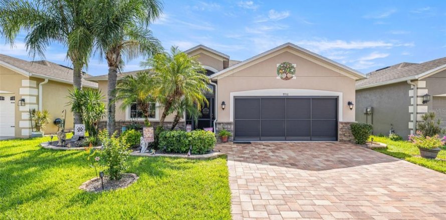 Casa en San Antonio, Florida 3 dormitorios, 155.15 m2 № 1853552