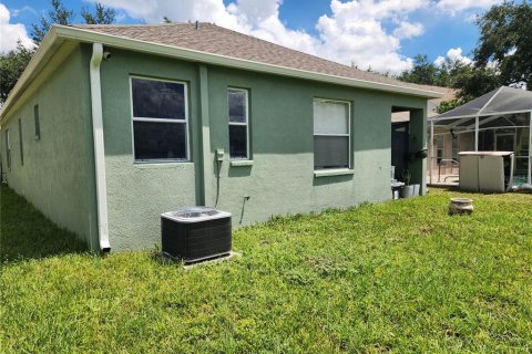 Casa en venta en Fish Hawk, Florida, 3 dormitorios, 145.11 m2 № 2344637 - foto 4
