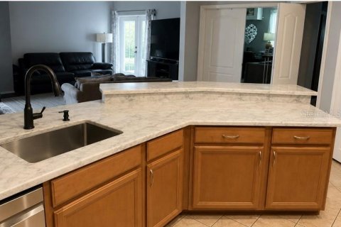 Casa en venta en Fish Hawk, Florida, 3 dormitorios, 145.11 m2 № 2344637 - foto 8