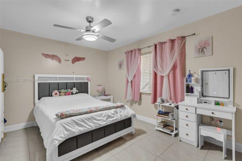 Immobilier commercial à vendre à Miami, Floride: 350.06 m2 № 2178490 - photo 7